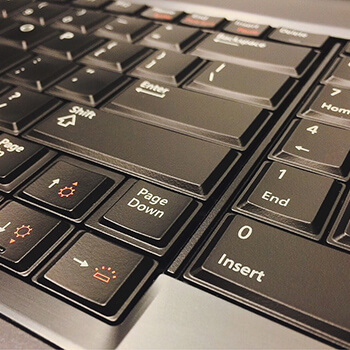 Przegląd portali z kursami w nowoczesnej edukacji: Jak wybierać najlepsze możliwości kształcenia online?